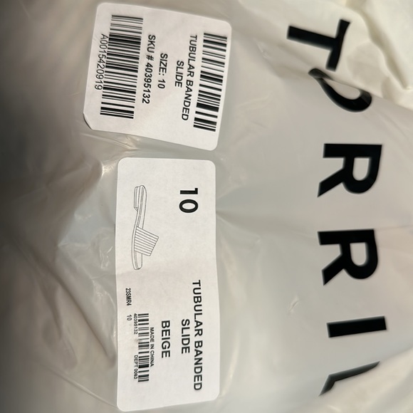 TUBULAR BANDED SLIDE BEIGE TORRID SIZE 10 WW SANDALS SLIP ON - Picture 6 of 6